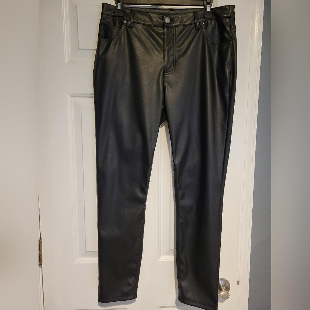 Baccini Black Faux Leather Pants